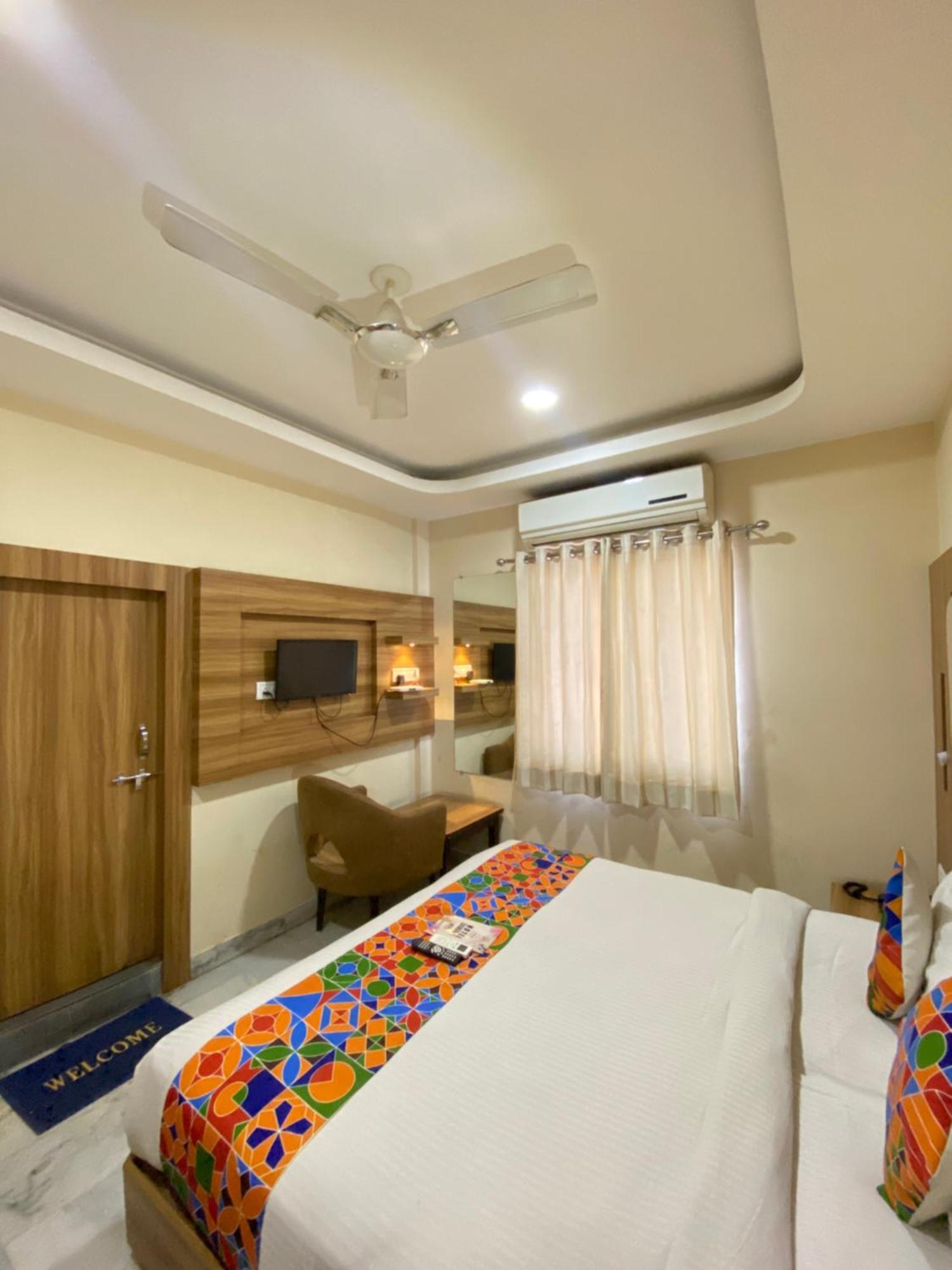Hotel Damanis Удайпур Екстериор снимка